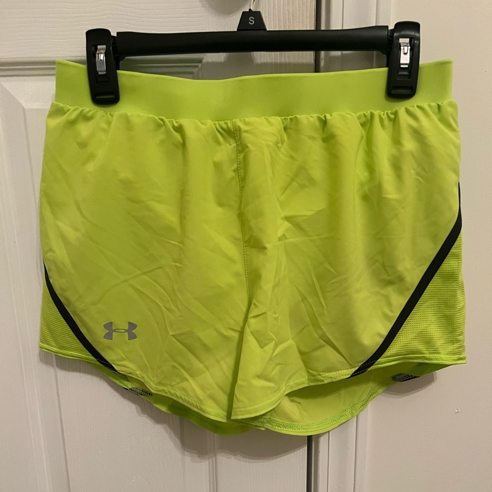 🆕 2 Under Armour Women’s Athletic Shorts